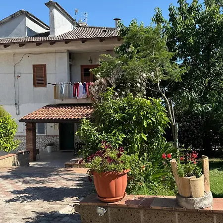 A Casa Di Nonna Emilia 3* Campagna